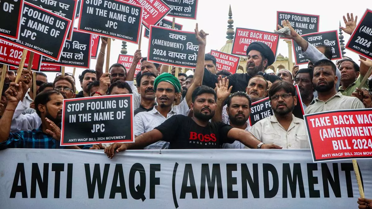 waqf-amendment-bill-protest-lucknow